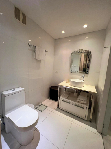 Bathroom, Lujosa Suite Piso 53 - Yoo Panamá 53K, Panamá
