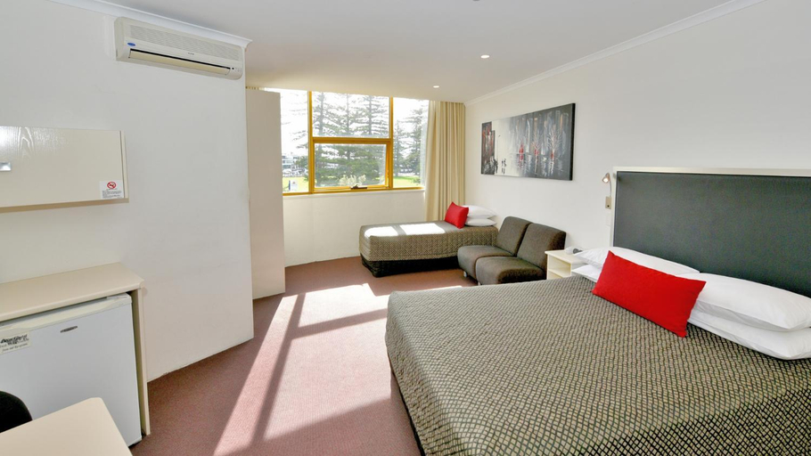 Bedroom 13