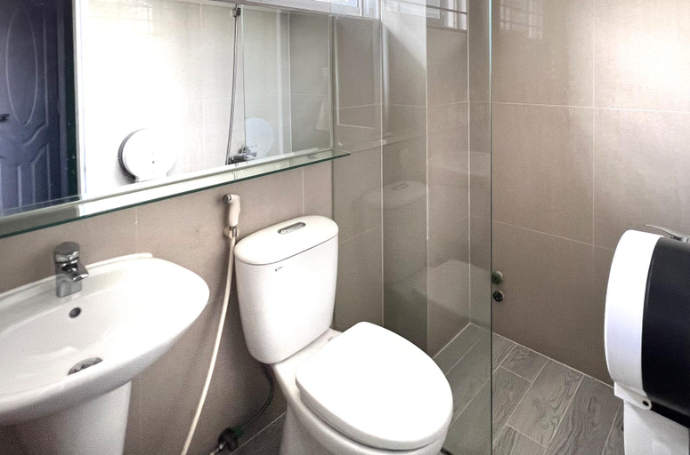 Bathroom 1