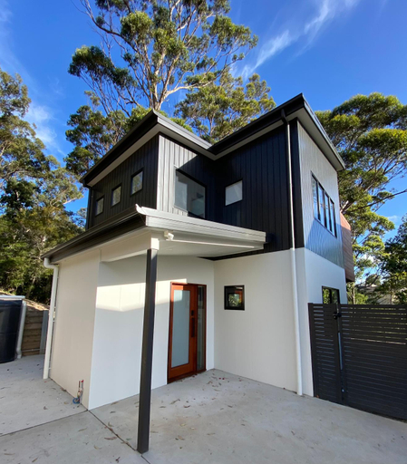 Exterior view 3, The Lake House & Apartment, Bega Valley