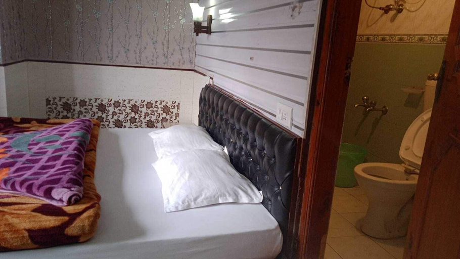 Bedroom 4, Hotel Harbans Shimla, Shimla