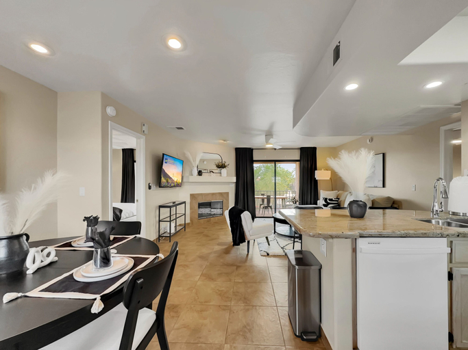 Others 3, Kings Way #201 Fountain Hills, Maricopa