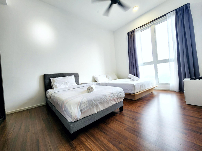 Bedroom 13