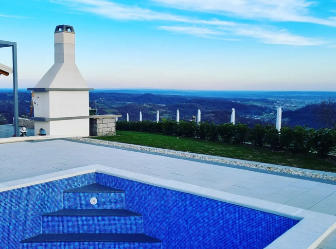 Sport & Beauty 3, Villa Cerina With Outdoor Swimming Pool, Zagreb