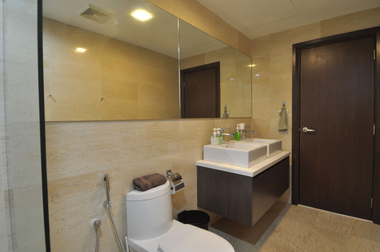 Bathroom 4, Best KL City View at Regalia Residence, Kuala Lumpur