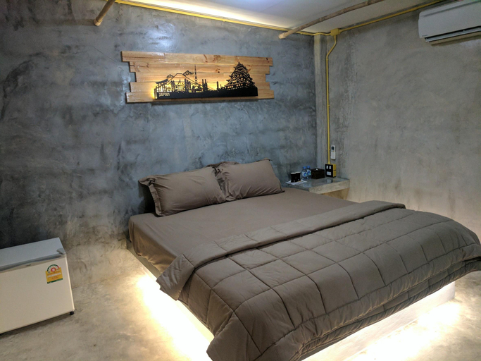 Bedroom 2, Sunshine on the rock, K. Ko Kut