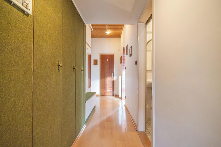 Others 4, Amazing 1BR-1LR Apt. 7-Min to Stadthalle, Wien