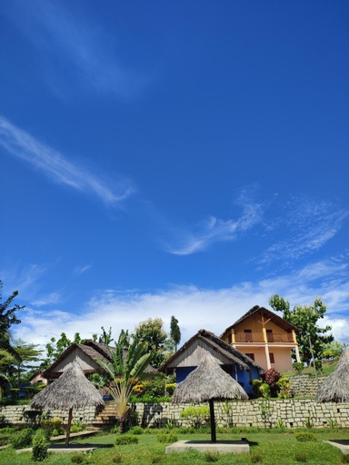 Others 2, Auberge Le Lagon, Diana