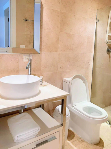 Bathroom 2, Lujoso Apartamento - Yoo Panamá 21A, Panamá