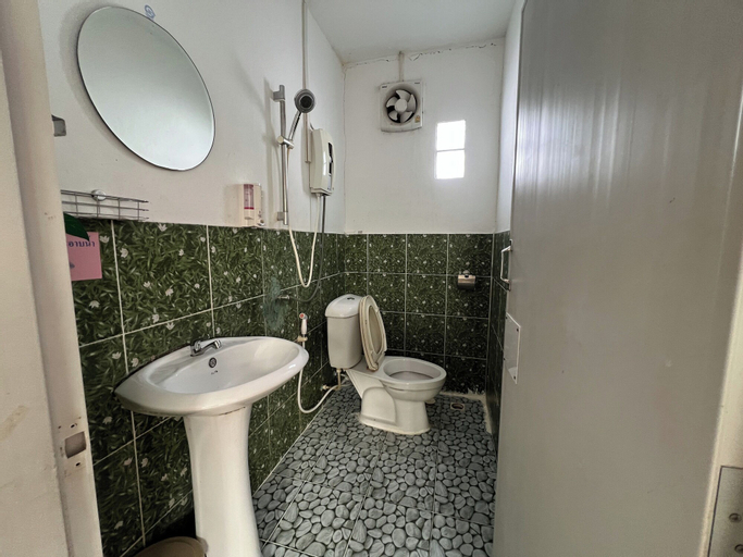 Bedroom 3, Coconut Home Resort, Bang Khon Ti