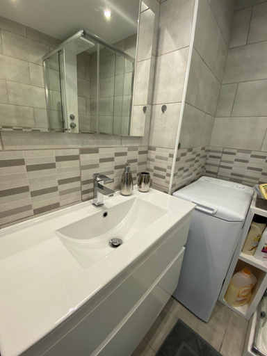 Bathroom 2, Amaya Ocean View Apartment, Las Palmas