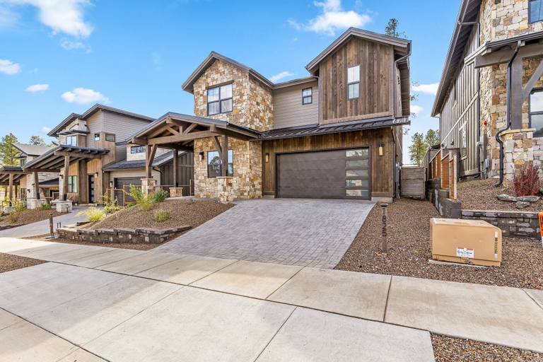 Exterior & Views 2, Magnolia Flagstaff, Coconino