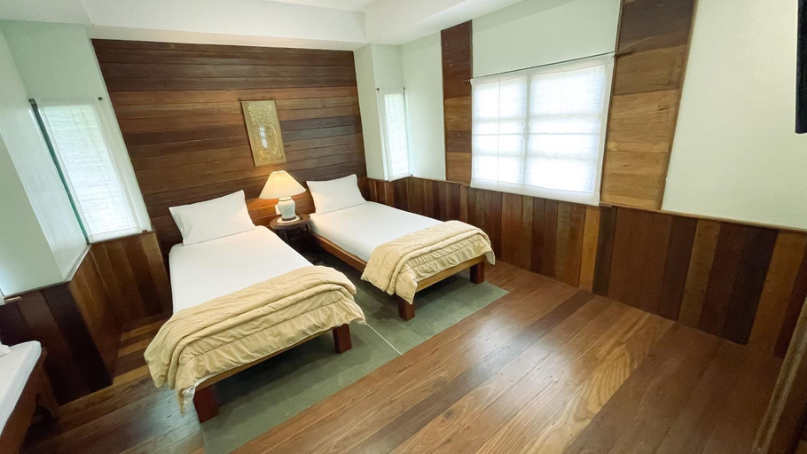 Bedroom 13