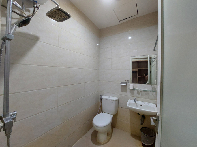Bathroom 9