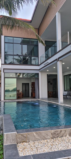 Swimming Pool 19