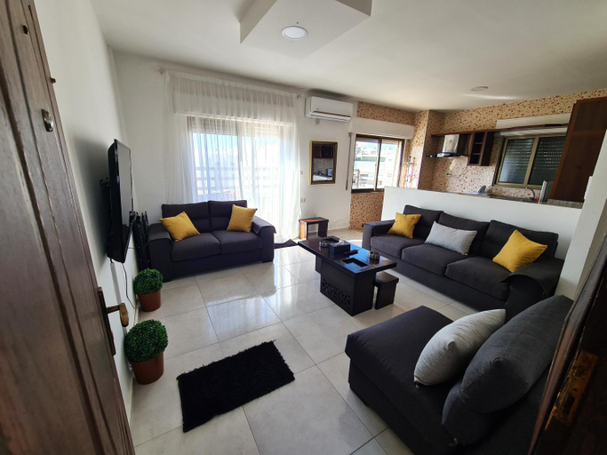Facilities 3, Khalda Rooftop Apt., Salt