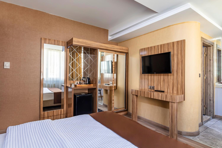 Bedroom 16