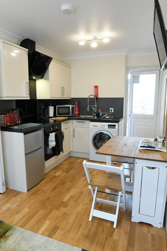 Dining Room 8
