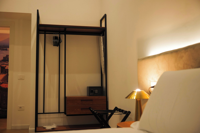 Bedroom 4, Toledo LR Collection, Napoli