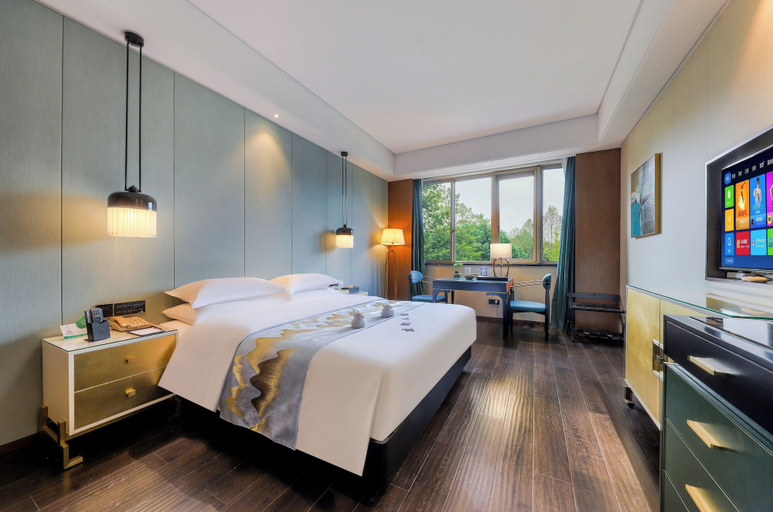 Bedroom 3, Longquan Jinsha Hotspring Hotel, Lishui
