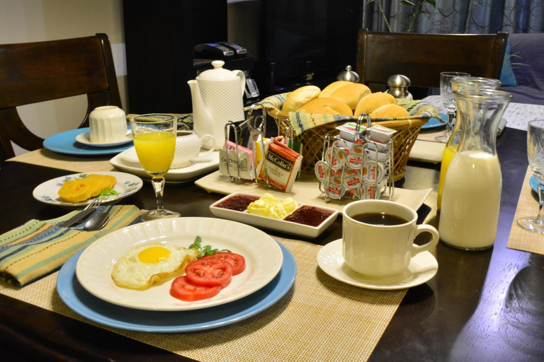 Food & Drinks 5, Kangaroo Wasi Airport Bed & Breakfast, Callao