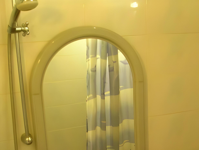 Bathroom, Pilligrim, Kharkivs'ka