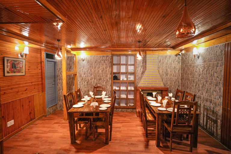 Food & Drinks, Hotel Little Silver, Anantnag