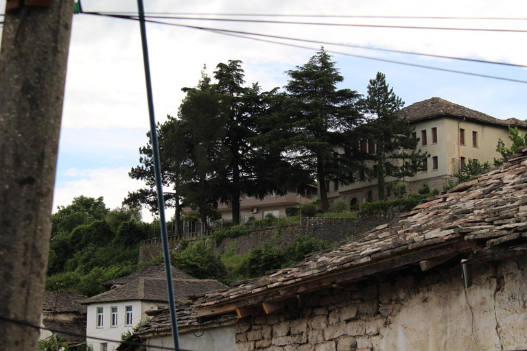 Others 5, Vila Karagjozi, Gjirokastrës