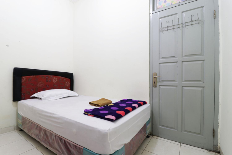 Bedroom 13