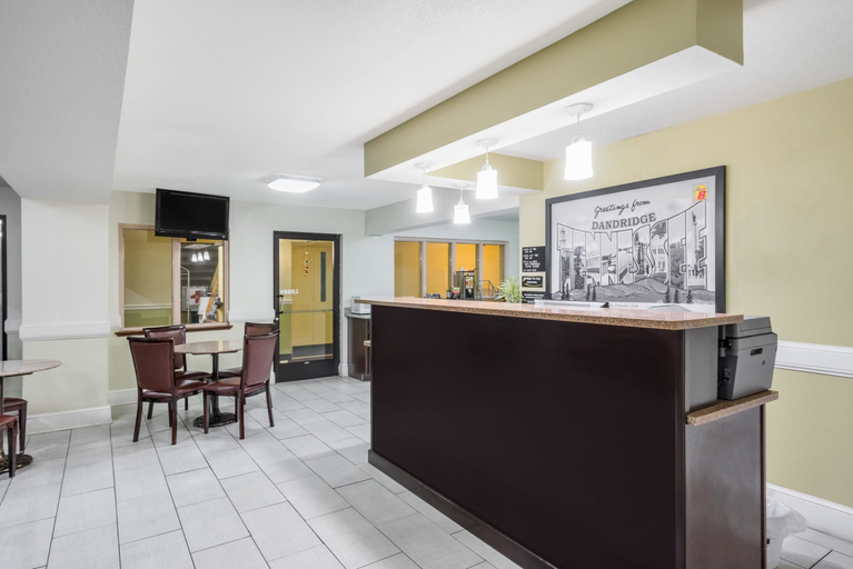 Public Area, Super 8 by Wyndham Dandridge, Jefferson