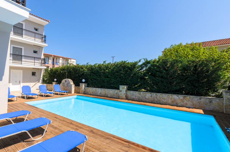Sport & Beauty 5, Karras Livin, Ionian Islands