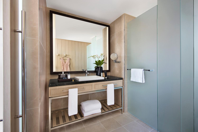 Bathroom 15
