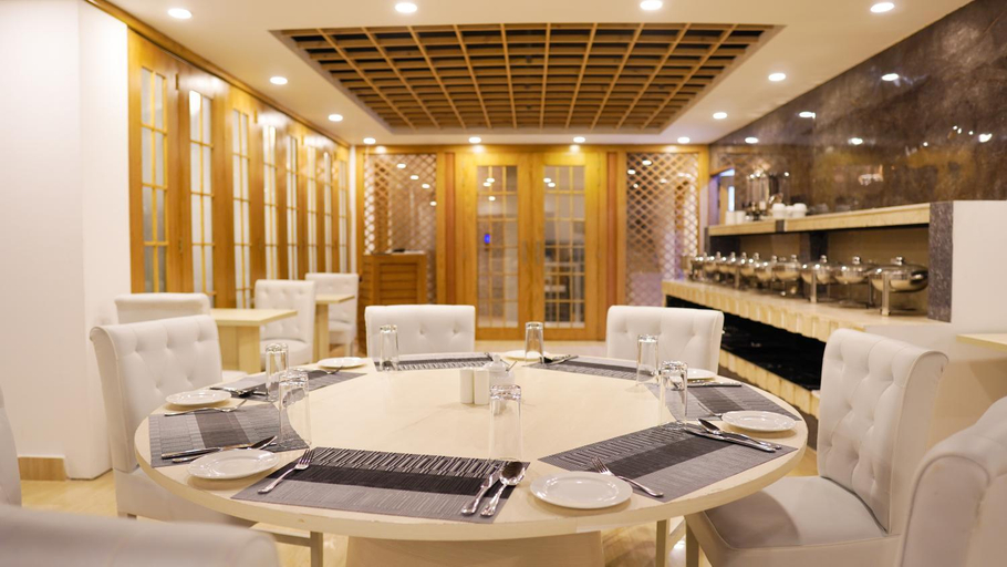 Food & Drinks 5, Grand Vistana, Dhaka