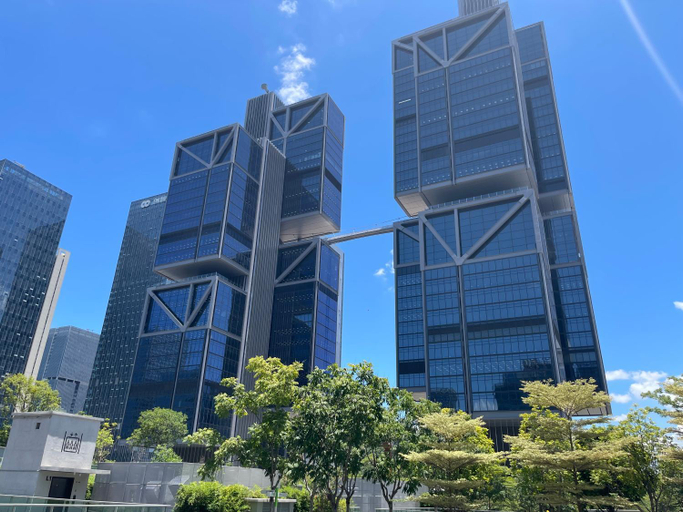 Exterior 8