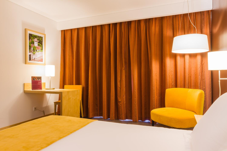 Bedroom 16