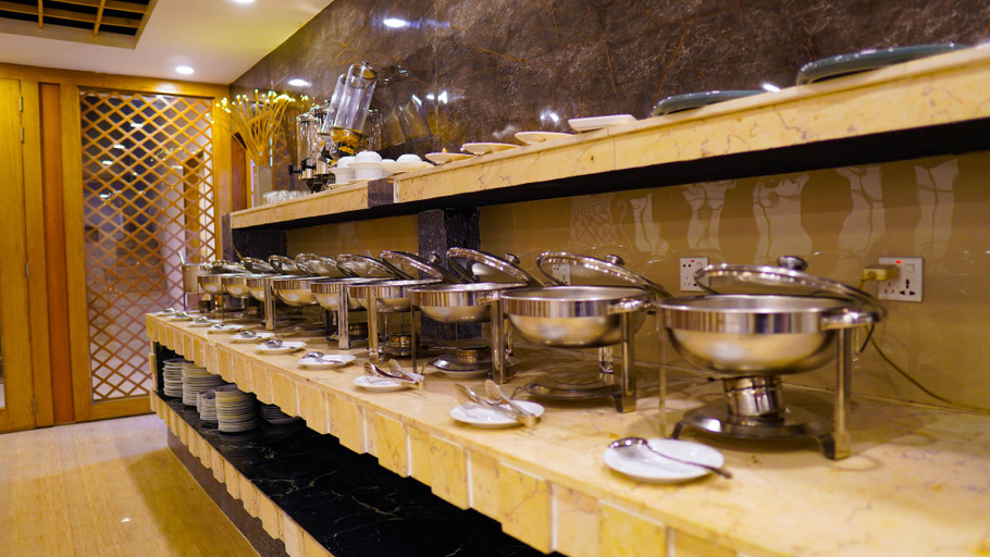 Food & Drinks 5, Grand Vistana, Dhaka