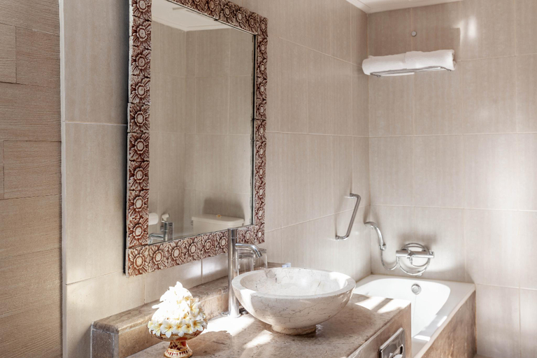 Bathroom 13