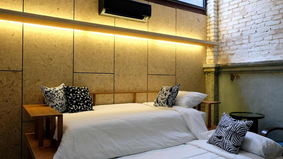 Bedroom 14