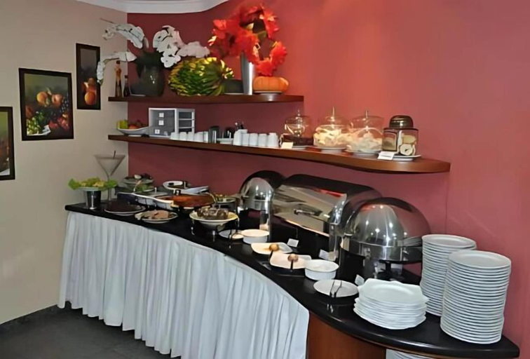 Food & Drinks 5, Ômega Flat, Bauru