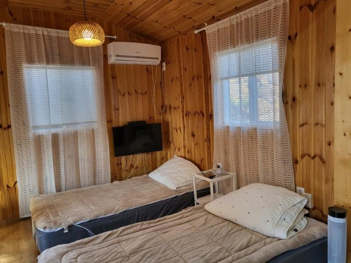 Bedroom 2, Seogwipo Marado Sunny Hill Pension, Seogwipo