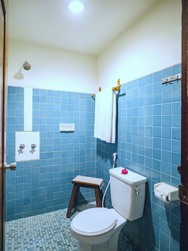 Bathroom 4