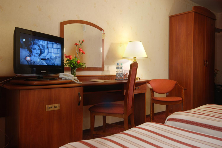Bedroom 8