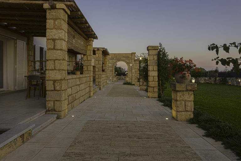 Others 2, Masseria Li Turri, Lecce
