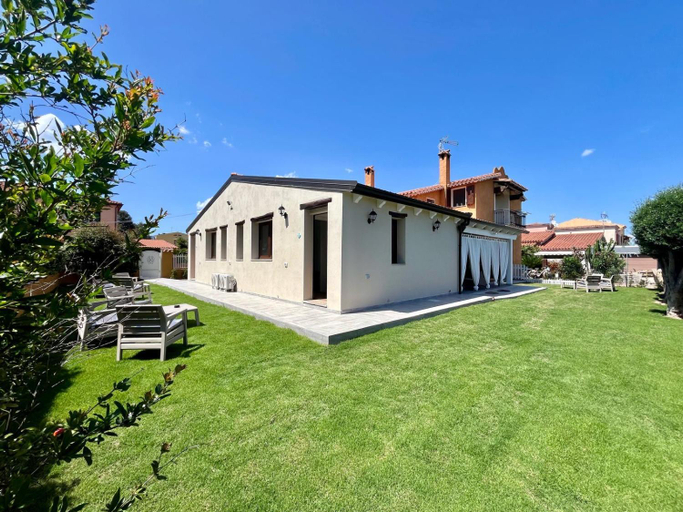 Others 2, Camera privata in Villa Paola, Cagliari