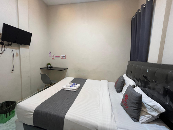 Bedroom 13