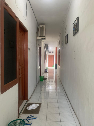 Others 2, Wisma Saleh, Padang