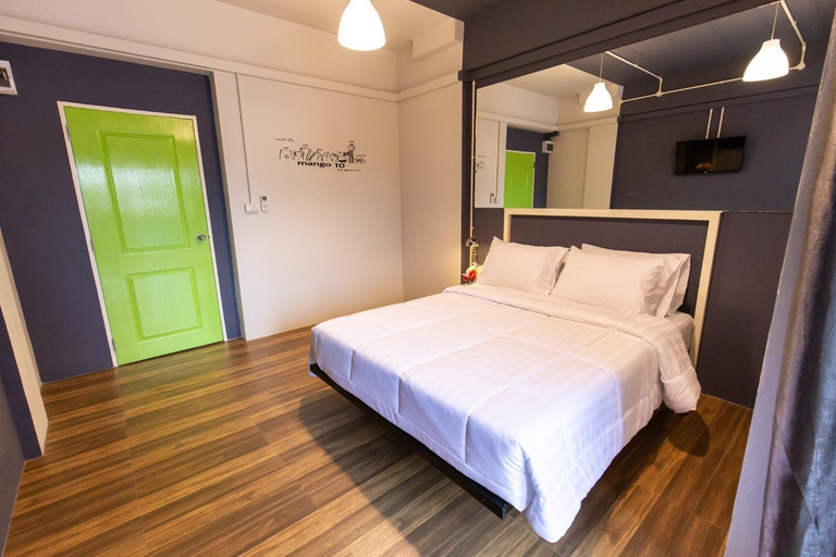 Bedroom 12