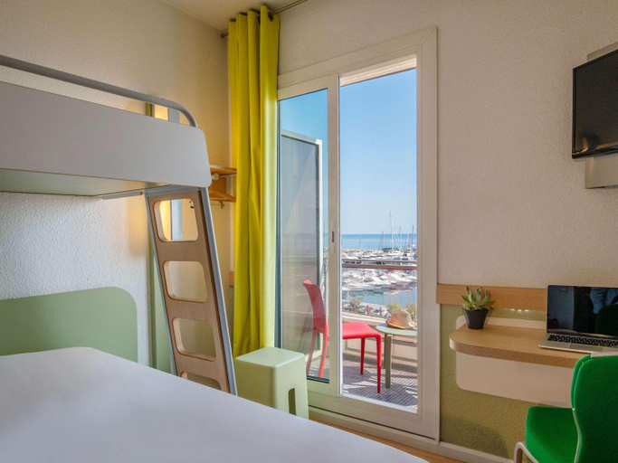Bedroom 14