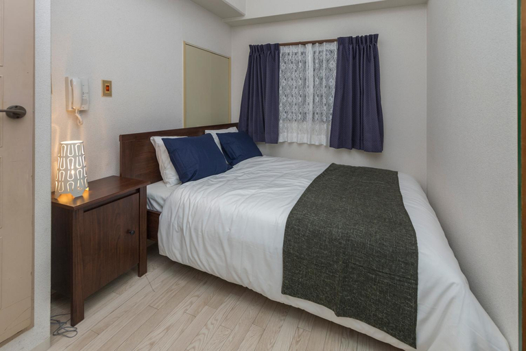 3 minutes on foot from Dotonbori East Entrance 5 minutes on foot from Shinsaibashi area traditional , Osaka