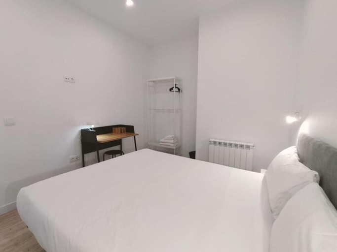 Bedroom 2, Apartamentos La Brava by gaiarooms, Salamanca